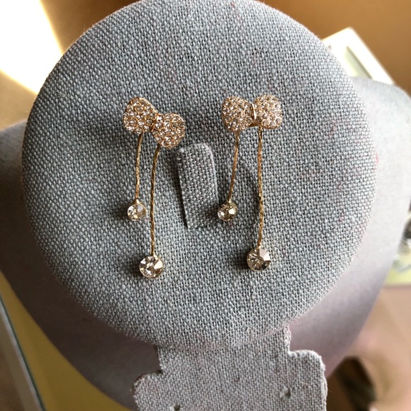 Crystal Dangle Earrings By Korea Designer - Picture 4 of 4